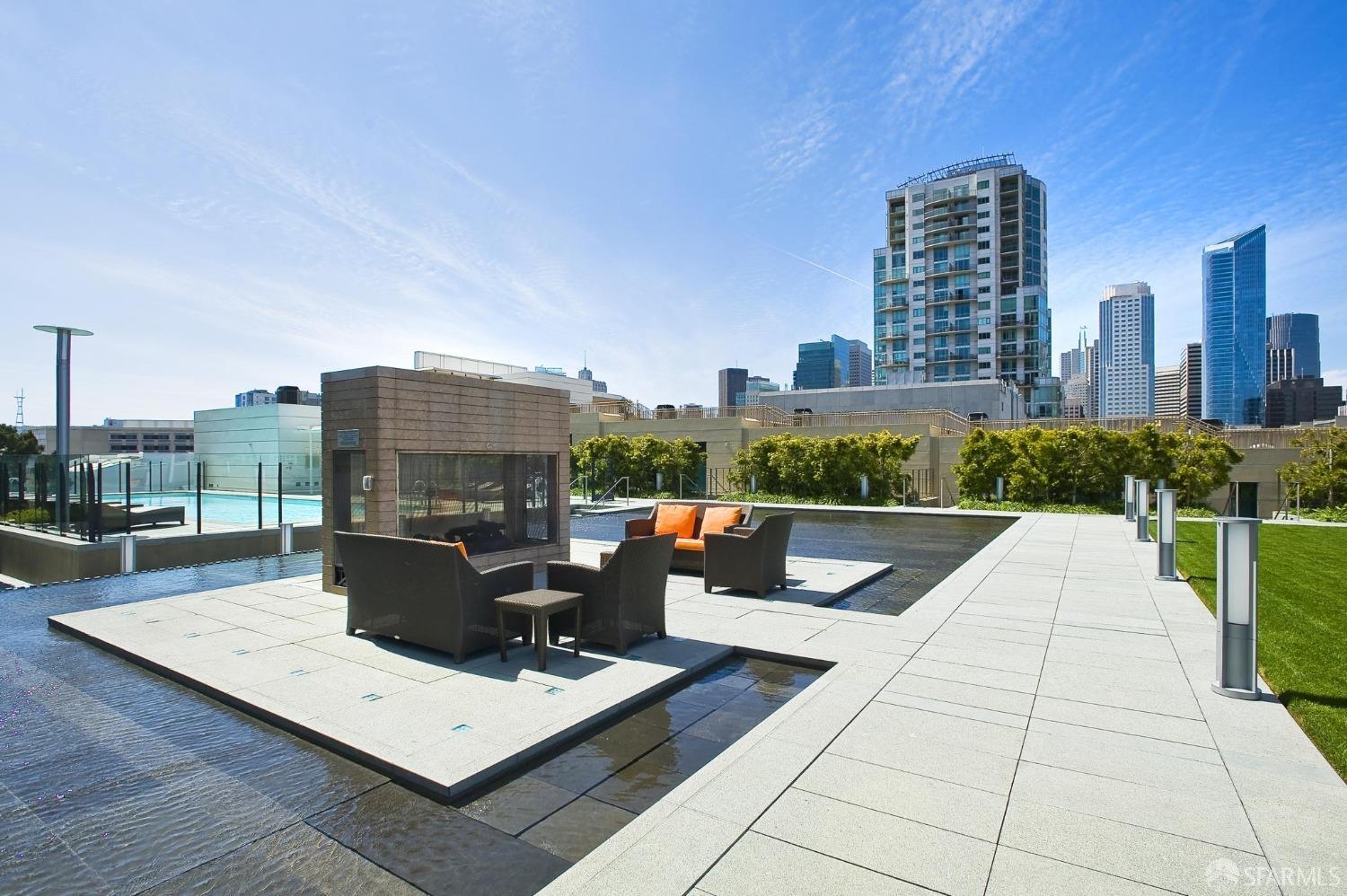 425 1st Street # 4404
