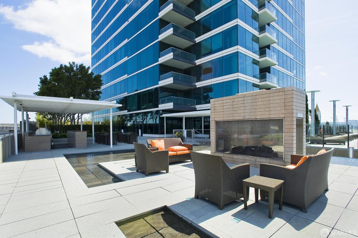 425 1st Street # 4404