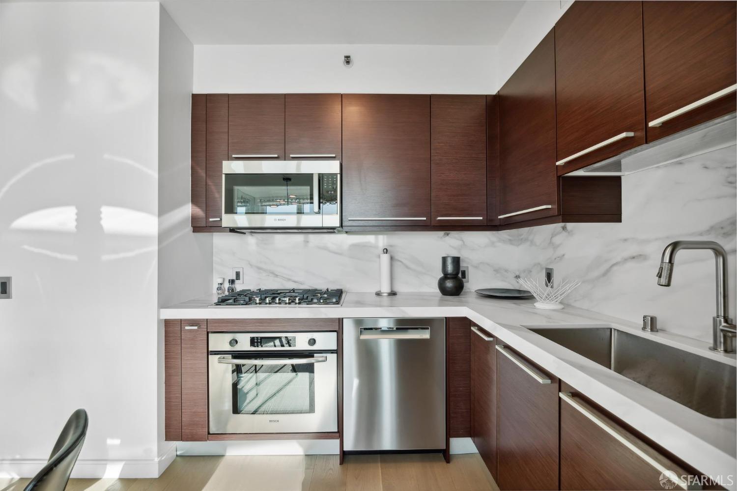 425 1st Street # 4404