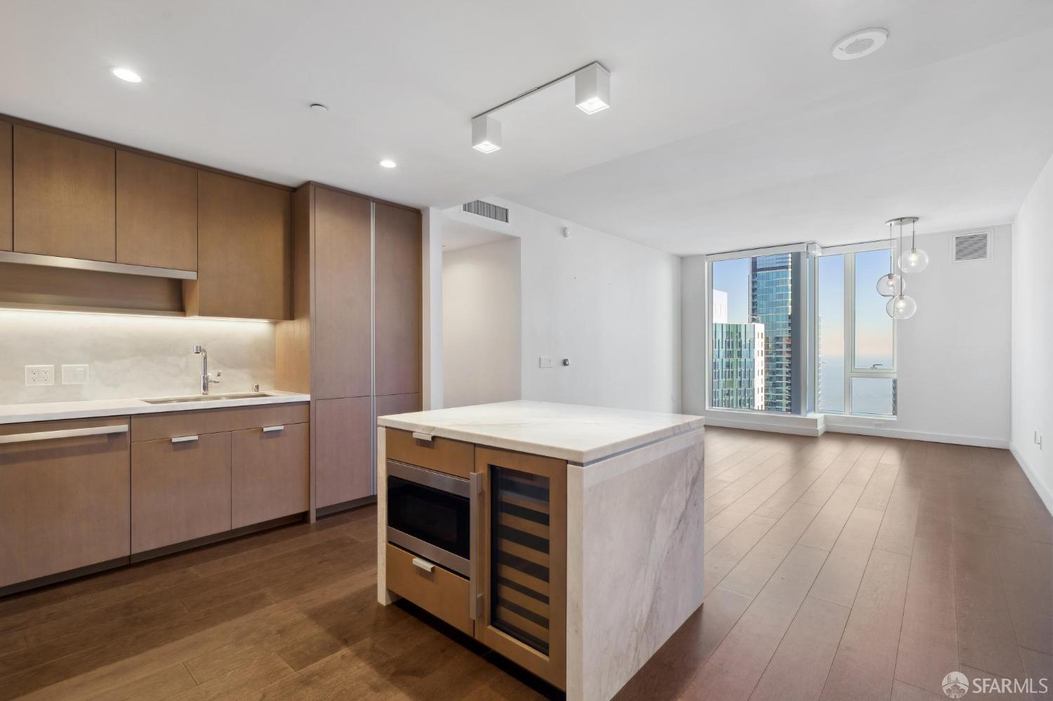 488 Folsom Street # 4106