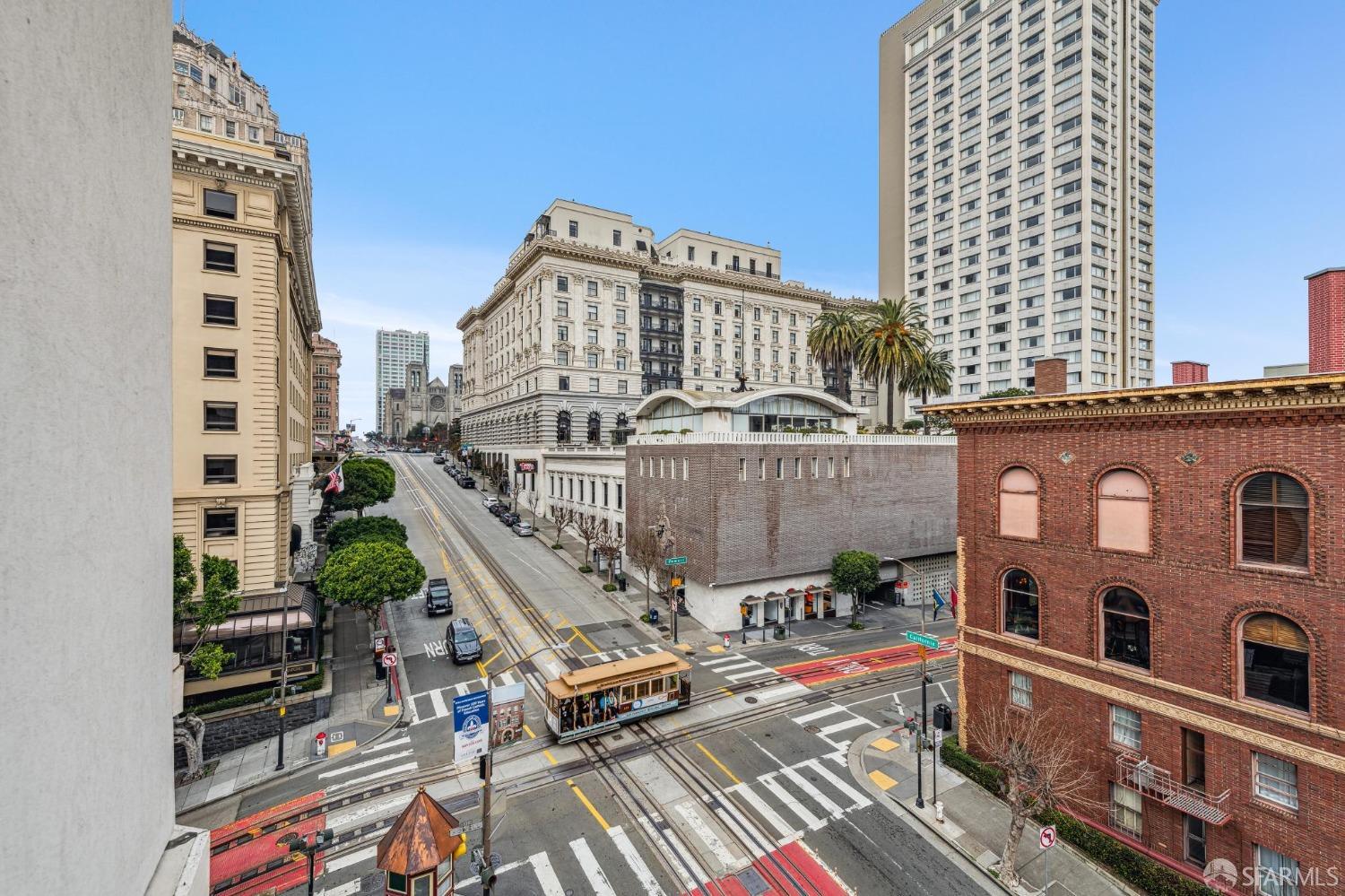 875 California Street # 1 Unit: PH 1