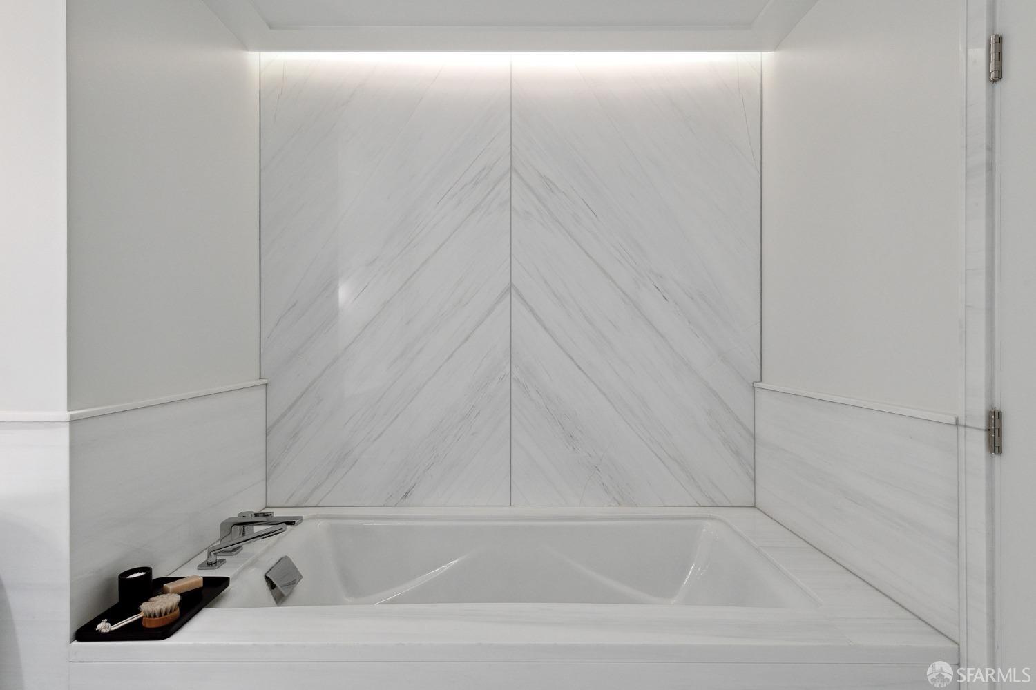 875 California Street # 1 Unit: PH 1