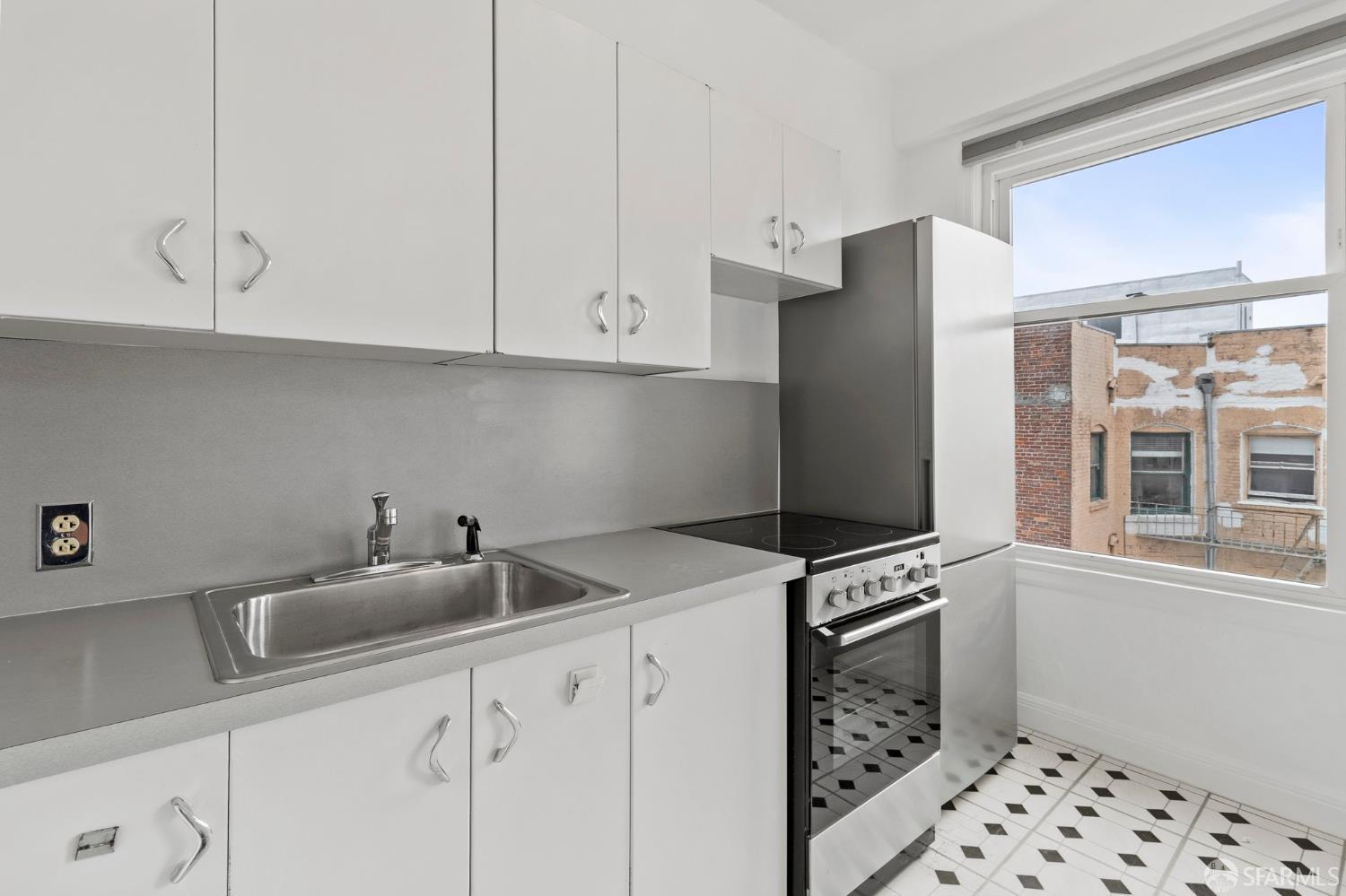 631 Ofarrell Street # 812