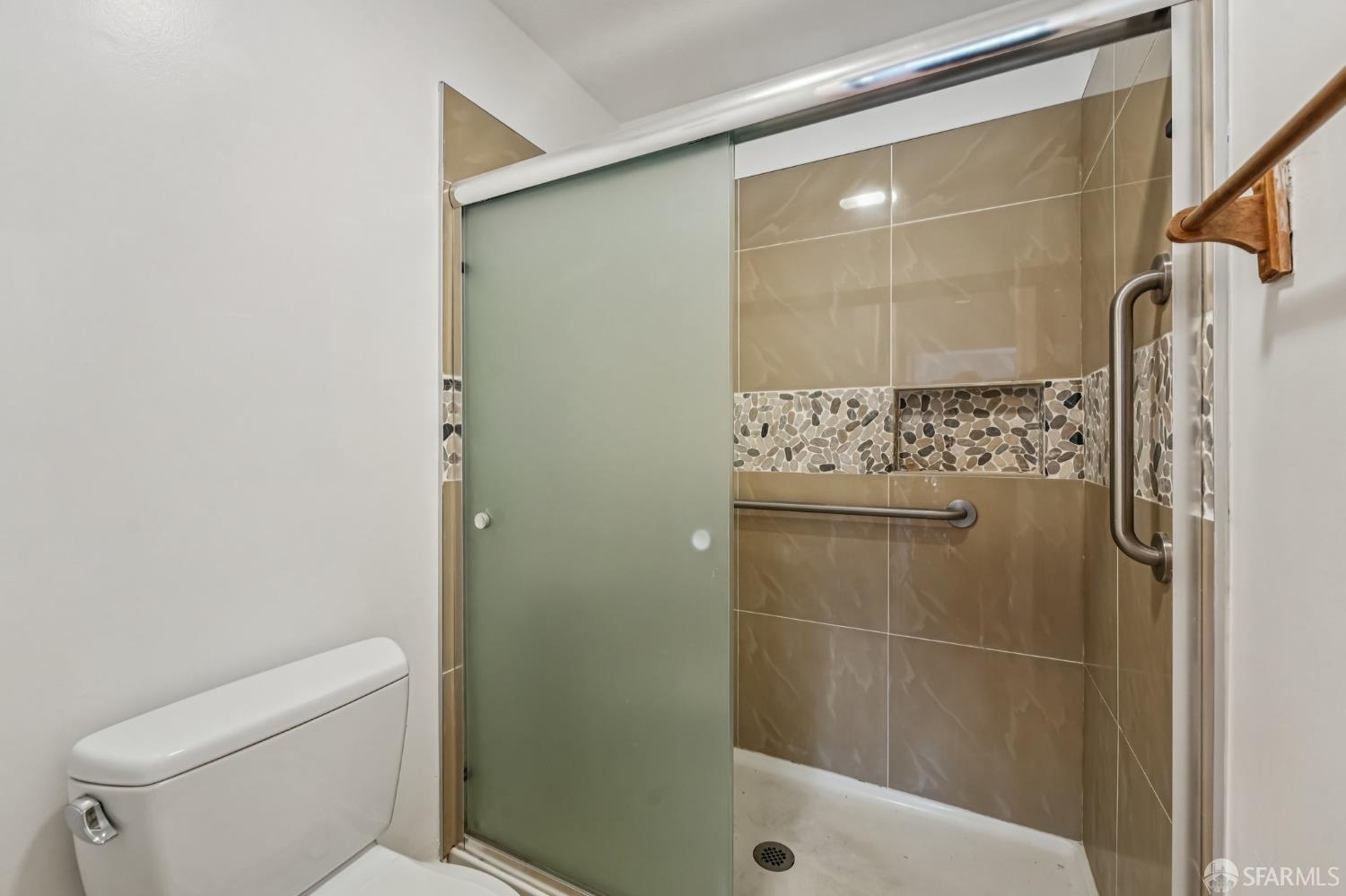 920 Mission Road # 15