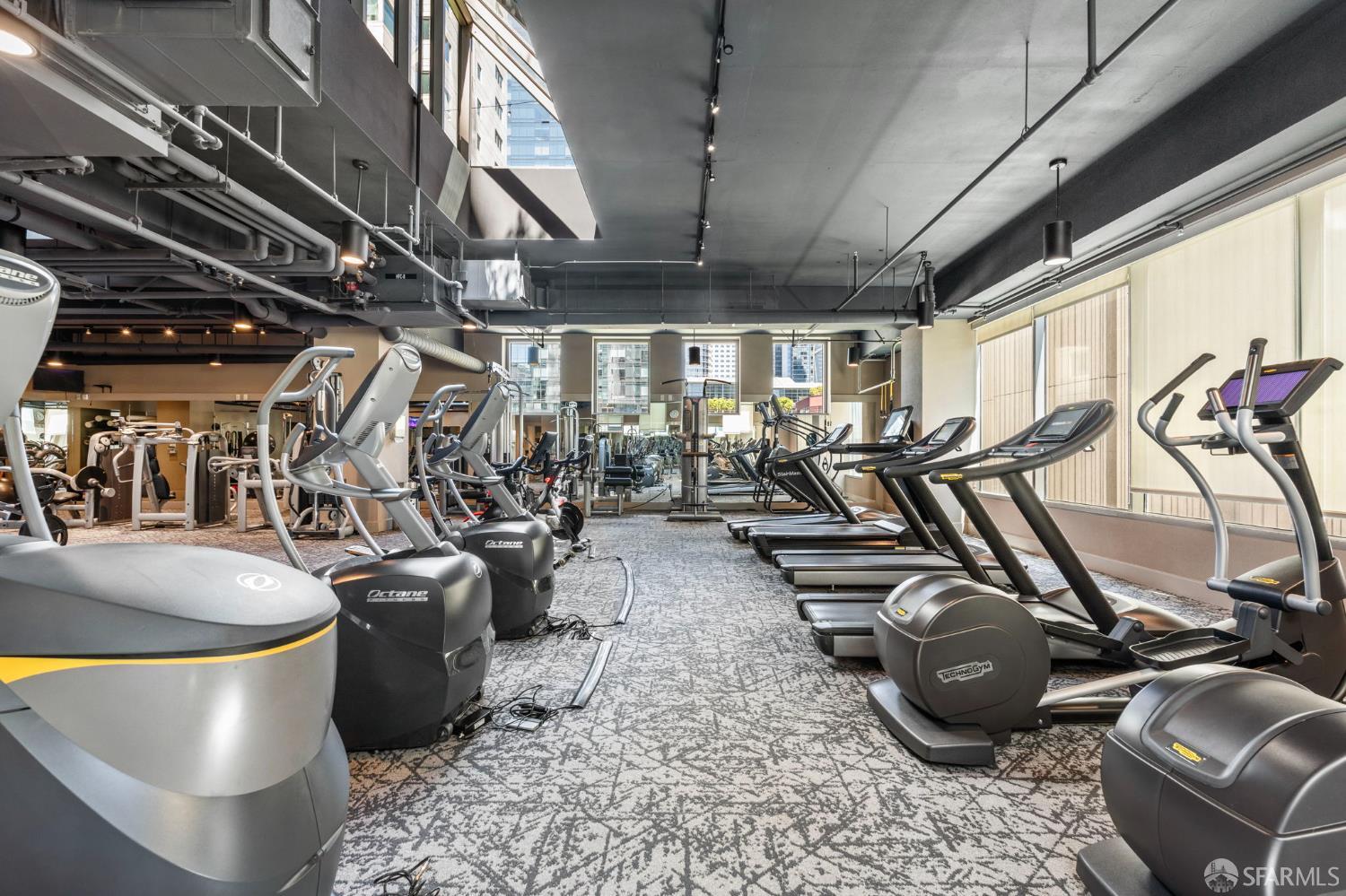 333 1st Street # N1404