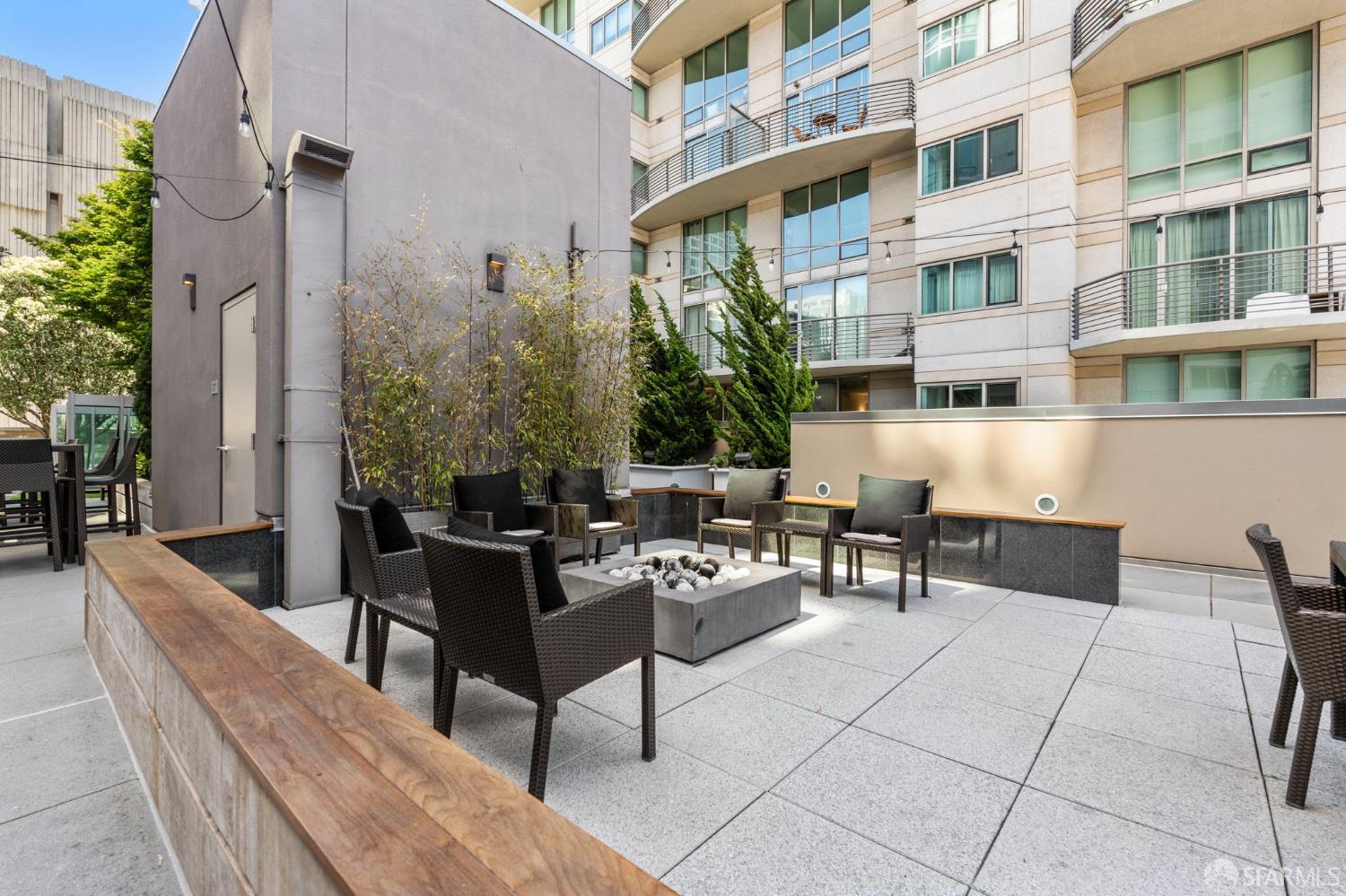 333 1st Street # N1404