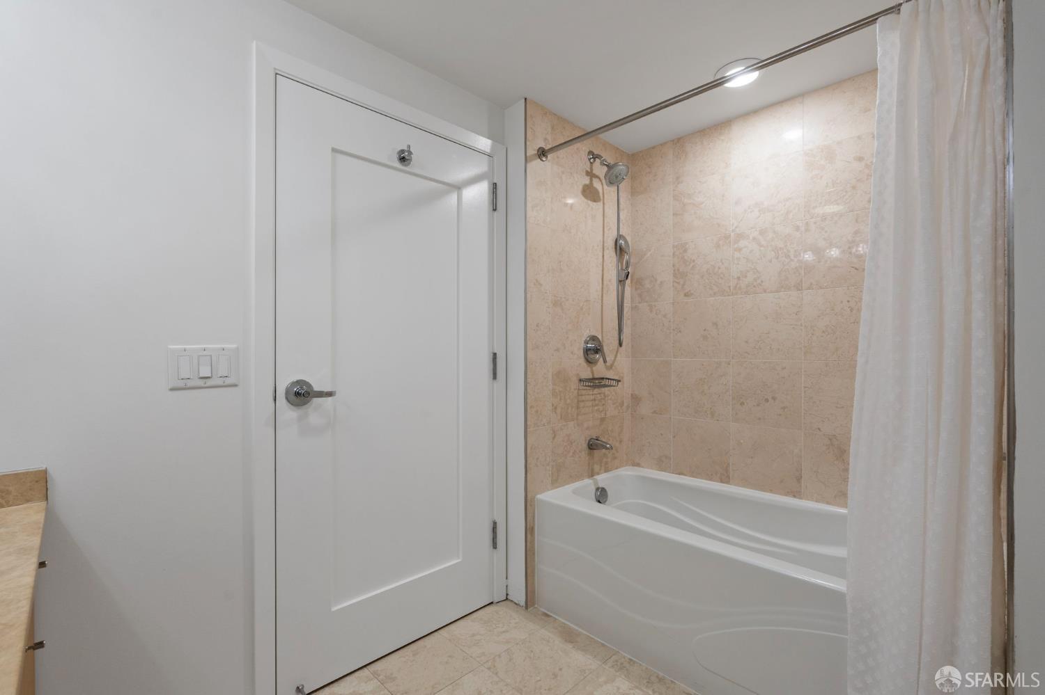 333 1st Street # N1404