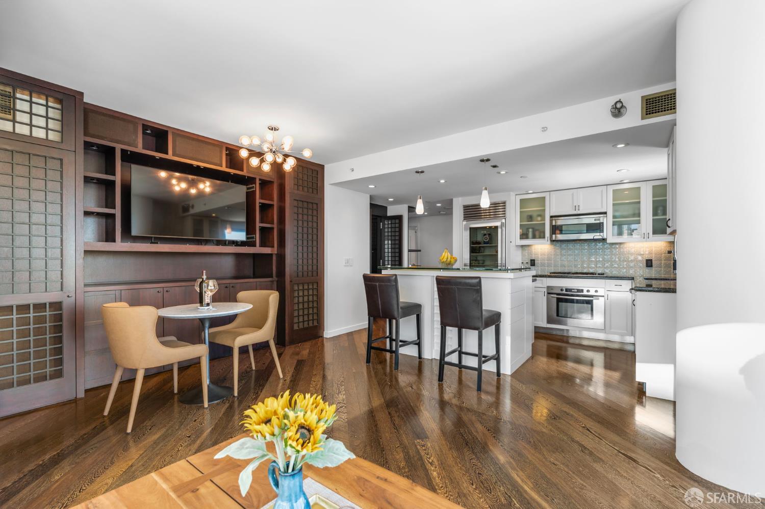 333 1st Street # N1404