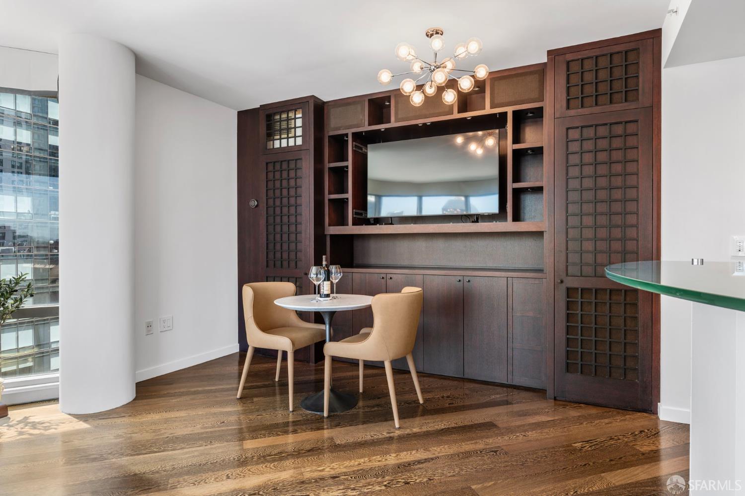 333 1st Street # N1404