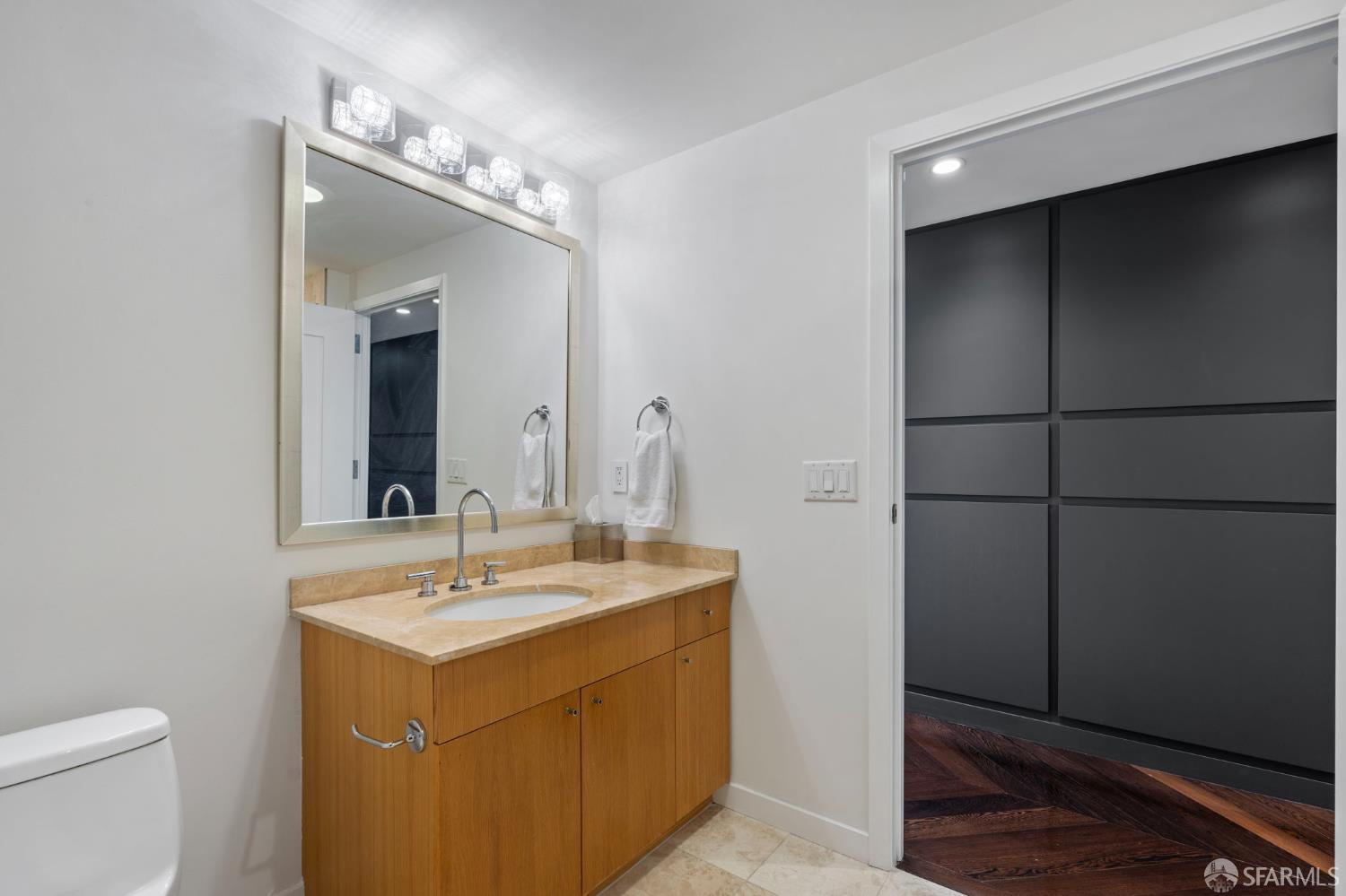 333 1st Street # N1404