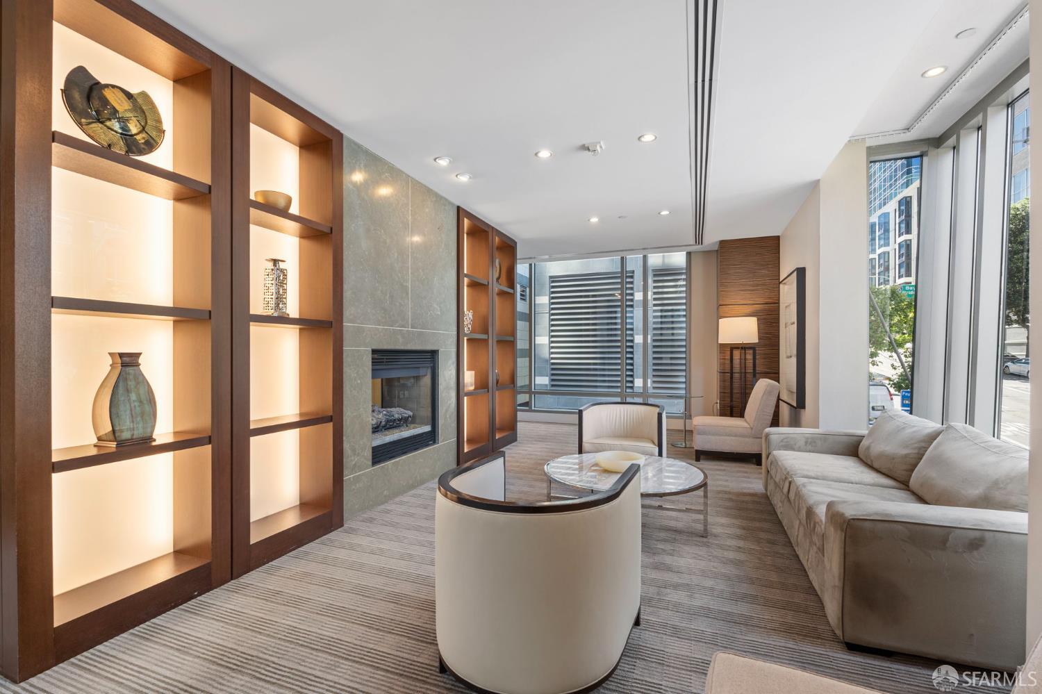 333 1st Street # N1404