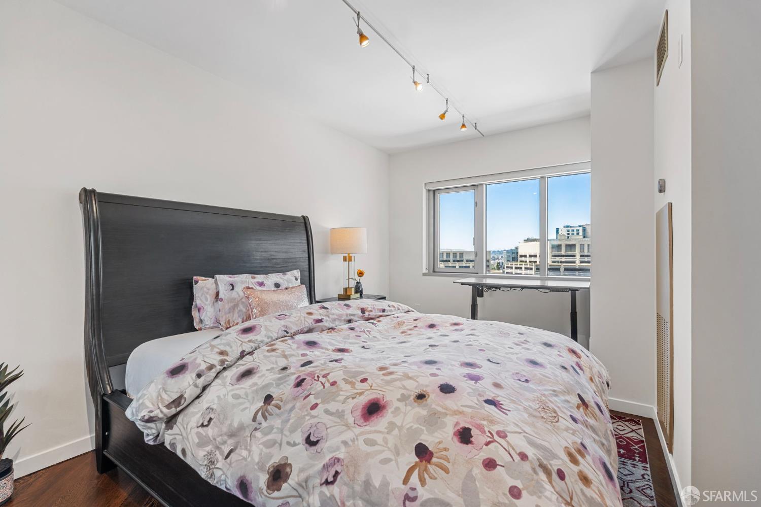 333 1st Street # N1404