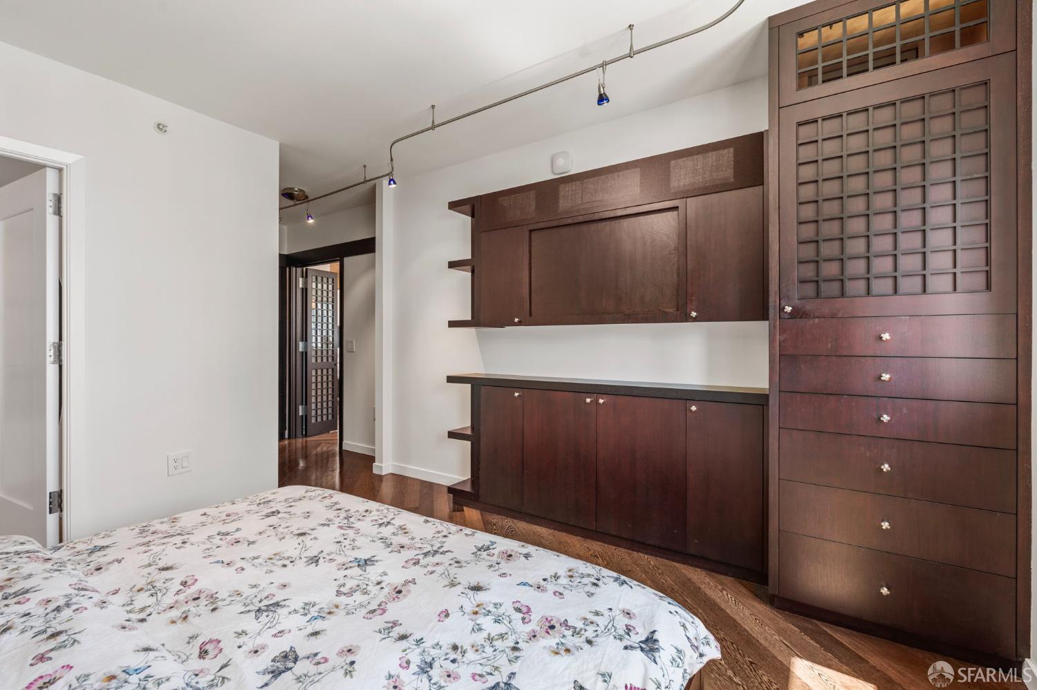 333 1st Street # N1404