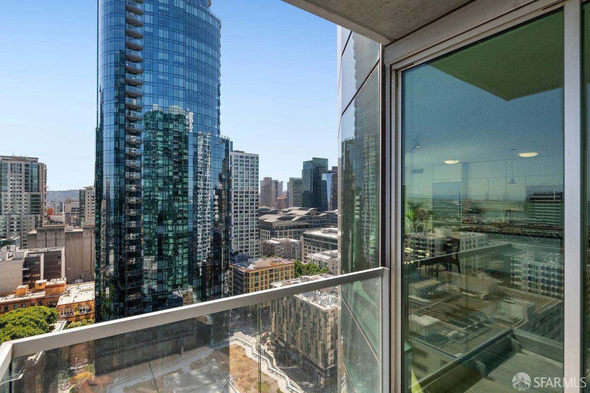 301 Main Street # 24F