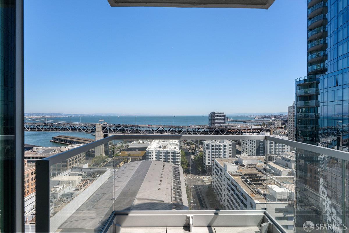 301 Main Street # 24F