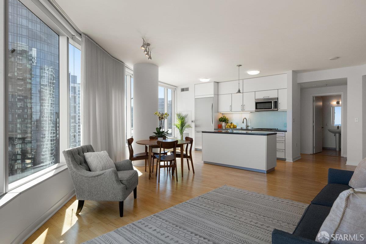 301 Main Street # 24F