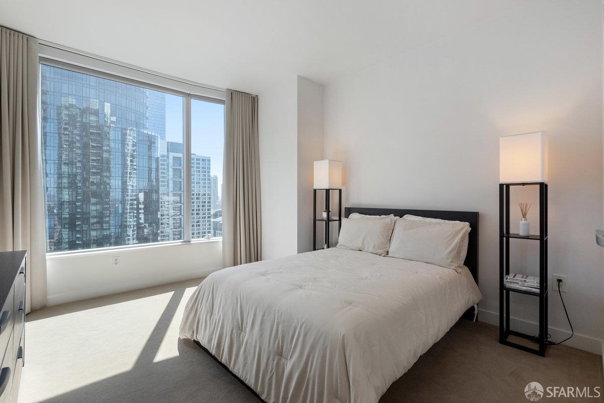 301 Main Street # 24F