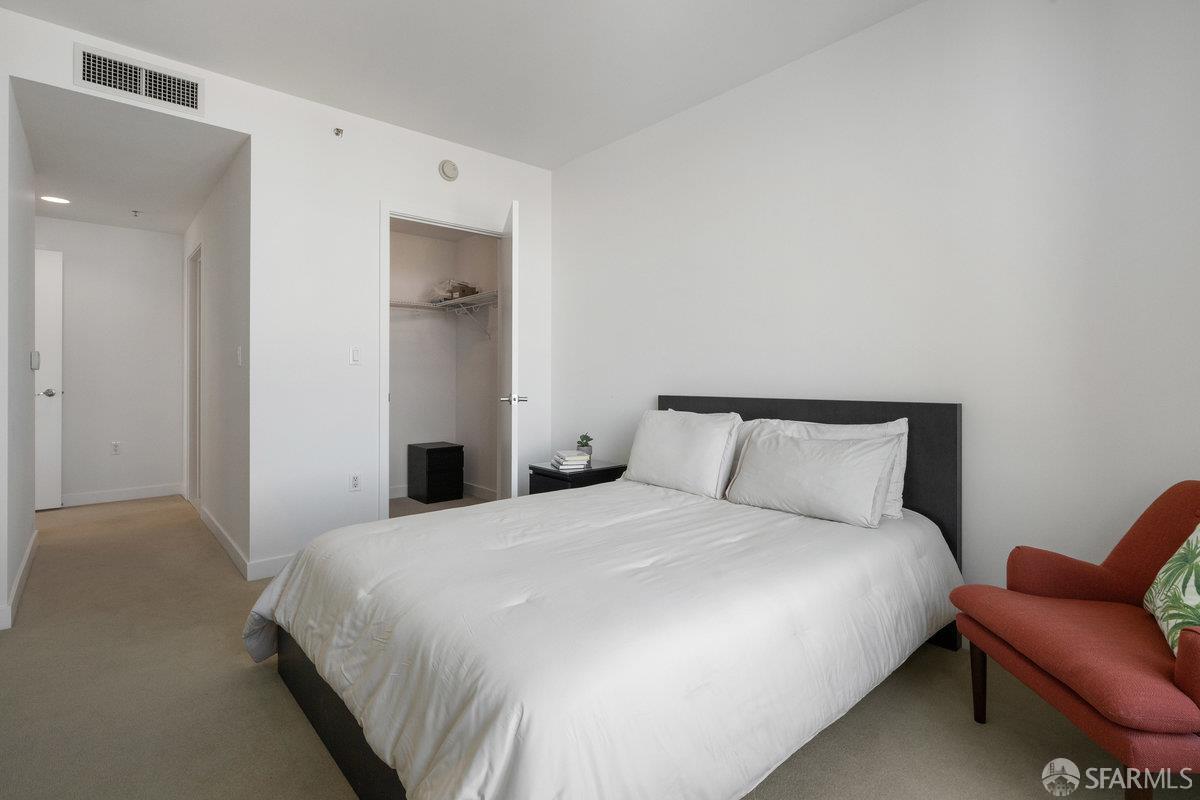 301 Main Street # 24F