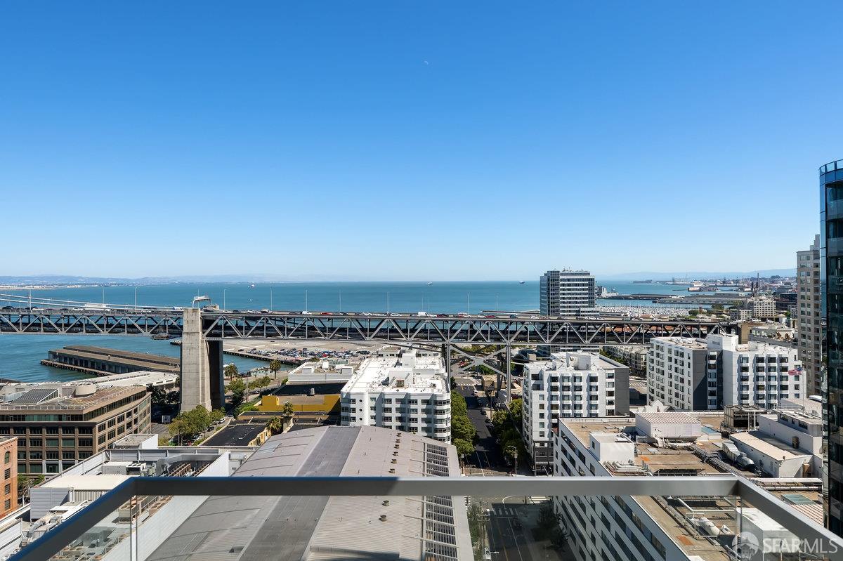 301 Main Street # 24F