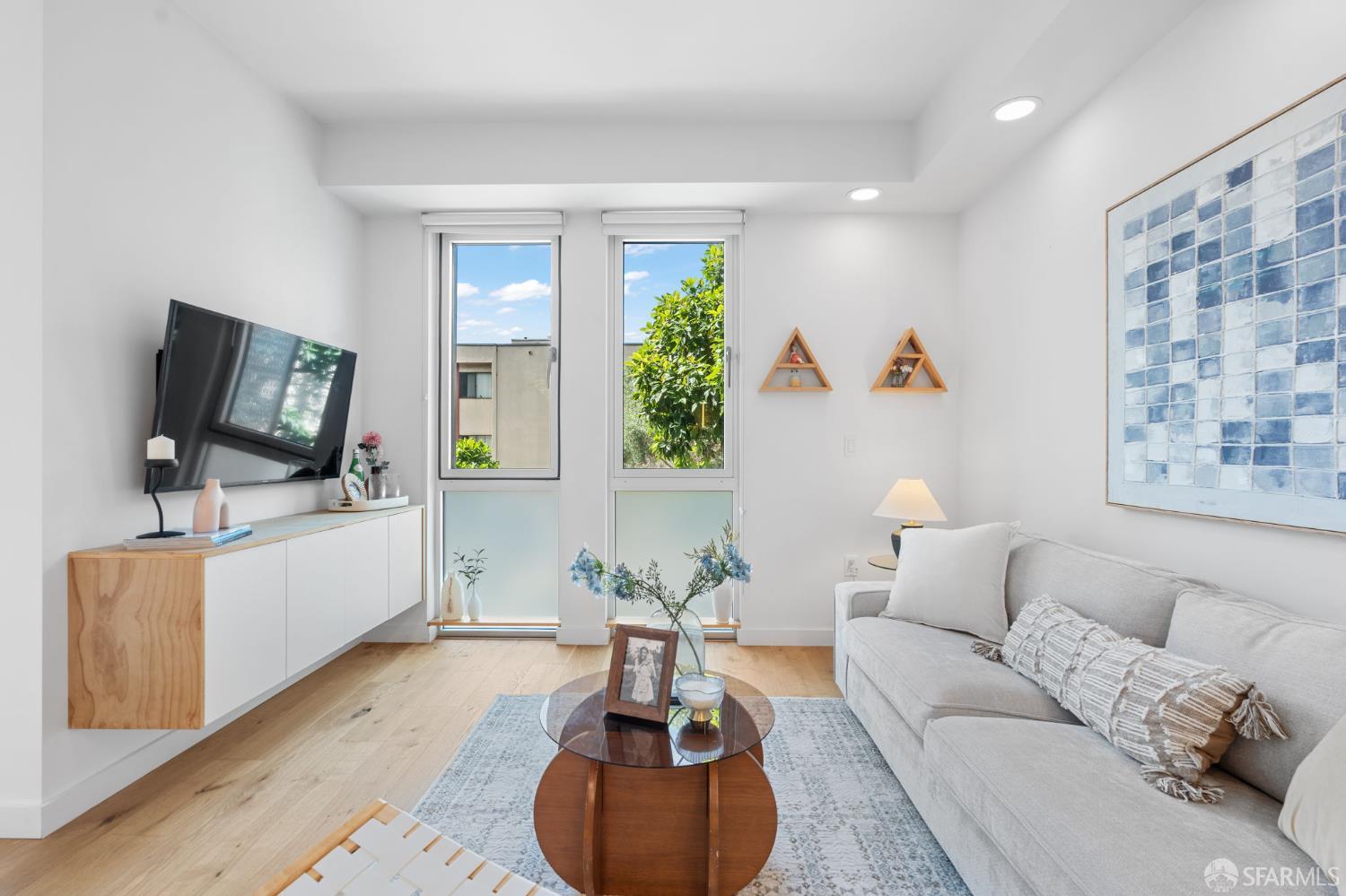 388 Fulton Street # 208