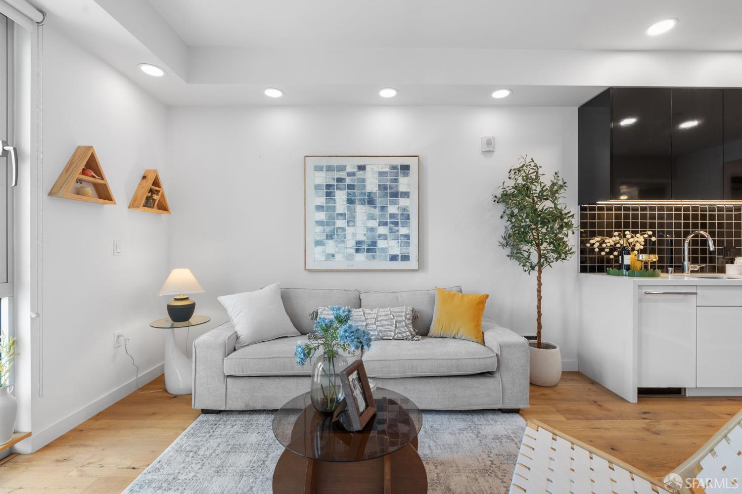 388 Fulton Street # 208