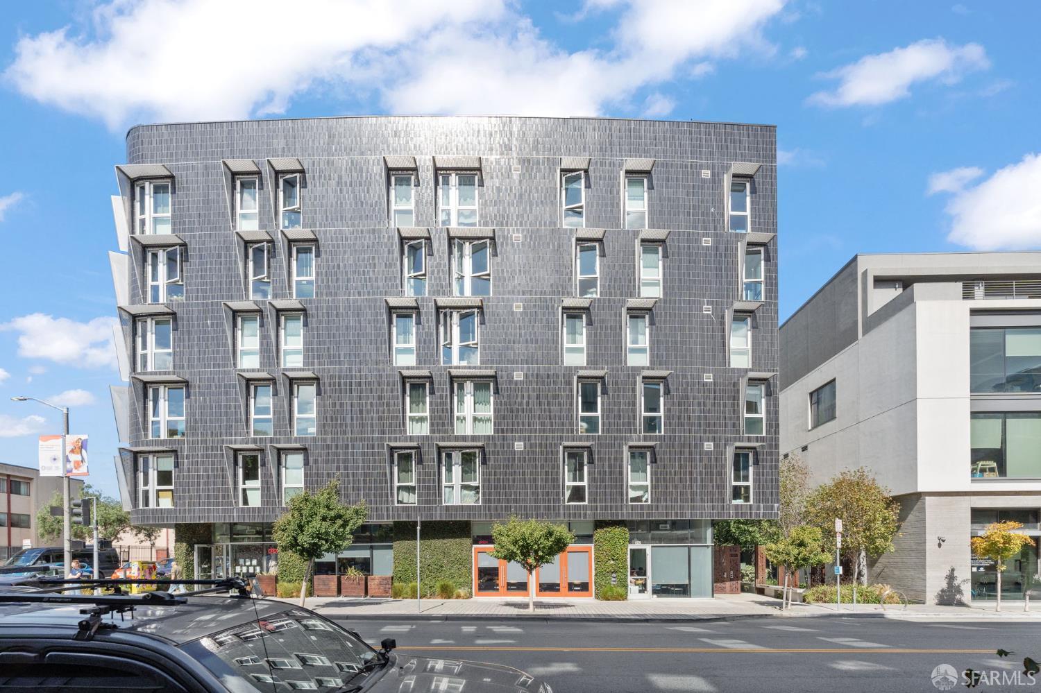 388 Fulton Street # 208