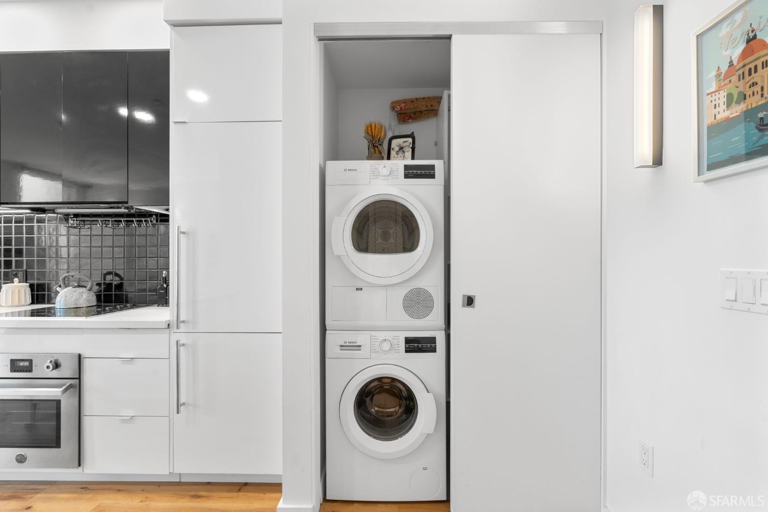 388 Fulton Street # 208