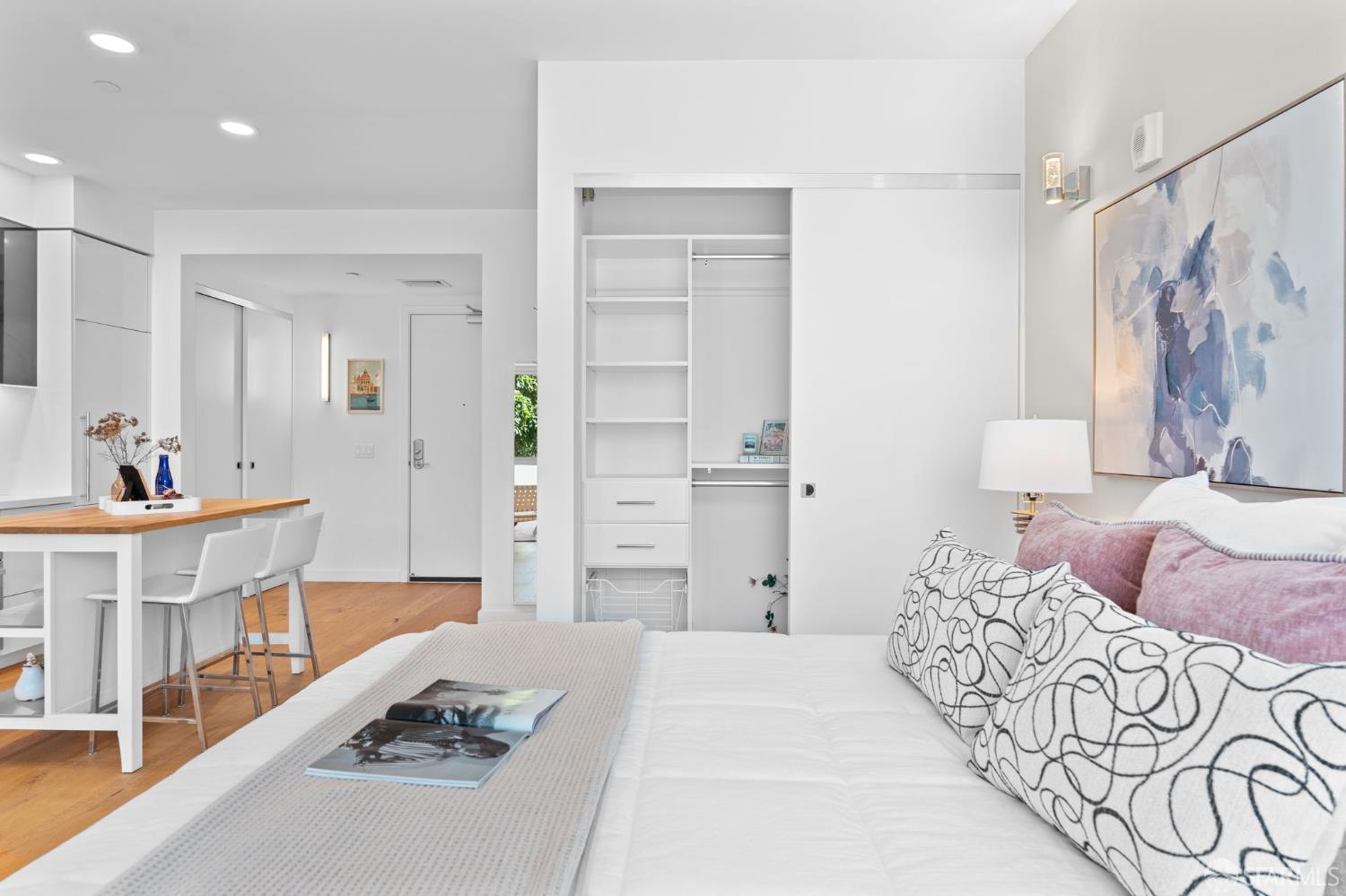 388 Fulton Street # 208