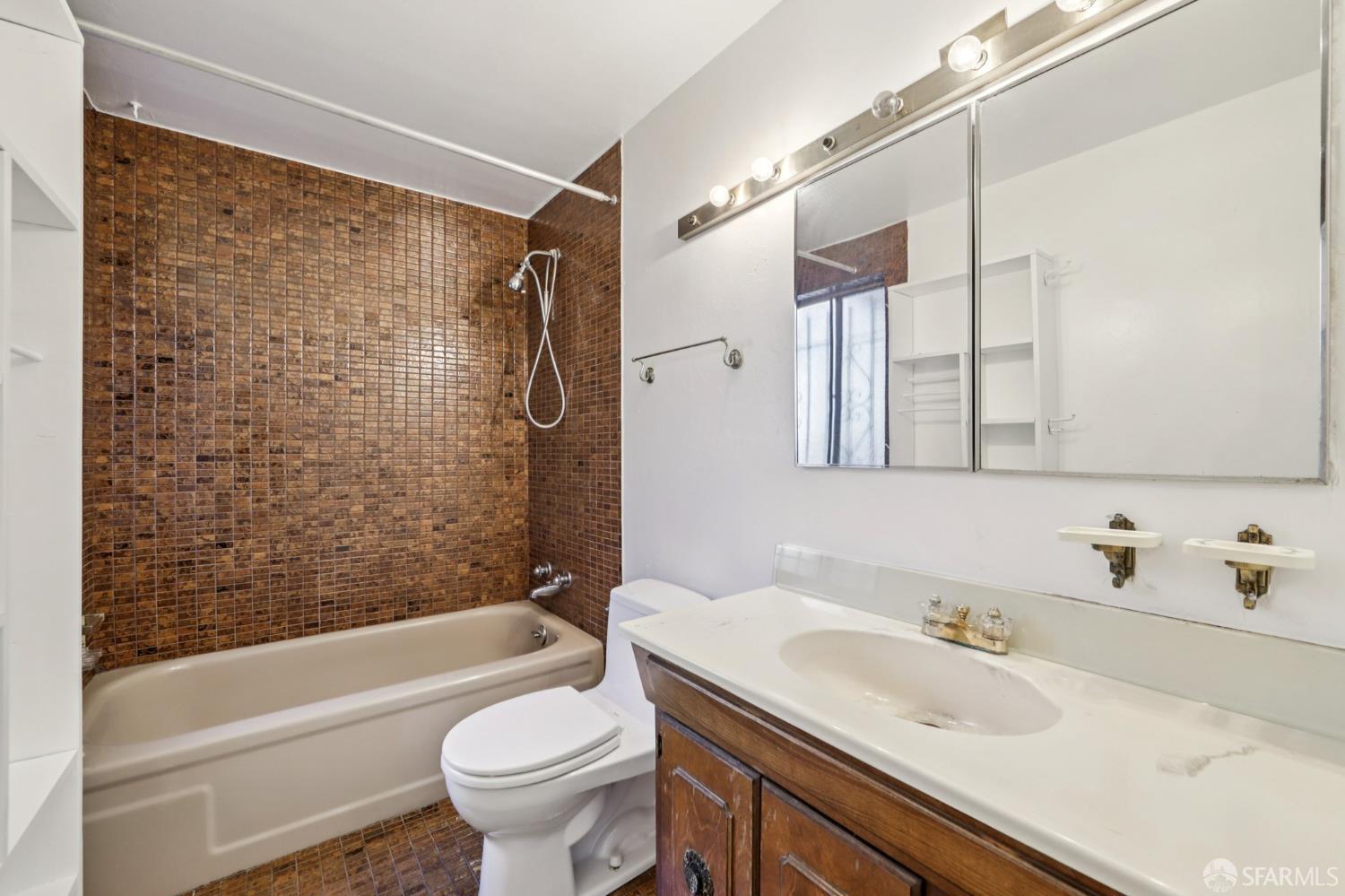 44 Lynch Street, San Francisco