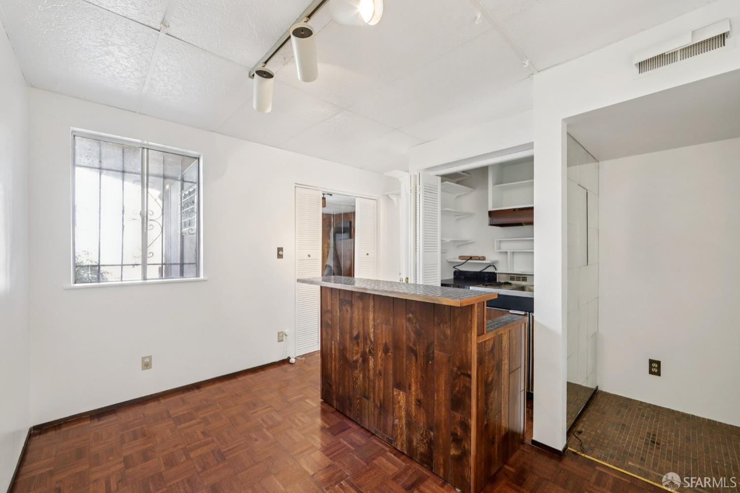 44 Lynch Street, San Francisco