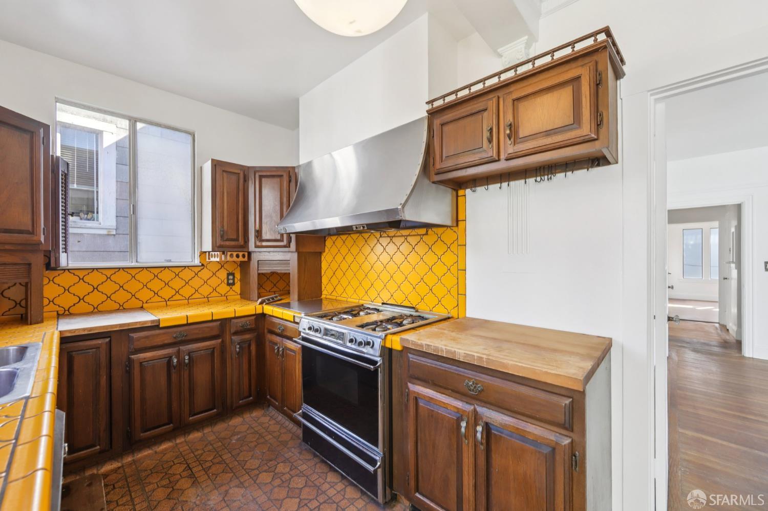 44 Lynch Street, San Francisco