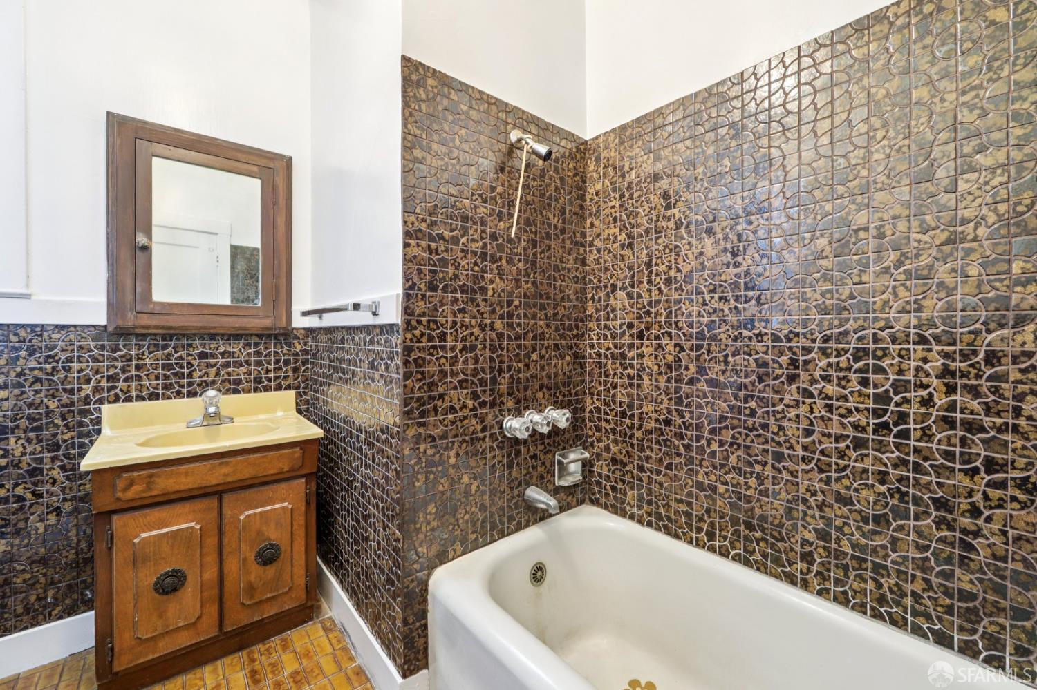 44 Lynch Street, San Francisco