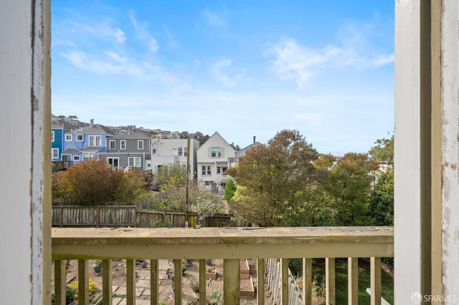 1523-1525 10th Avenue