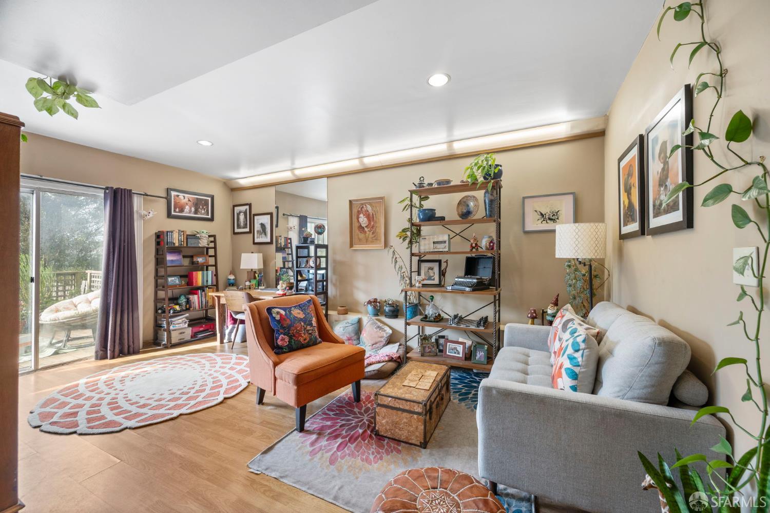 1523-1525 10th Avenue