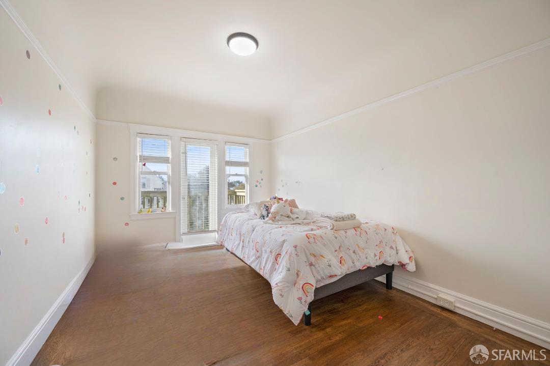 1523-1525 10th Avenue