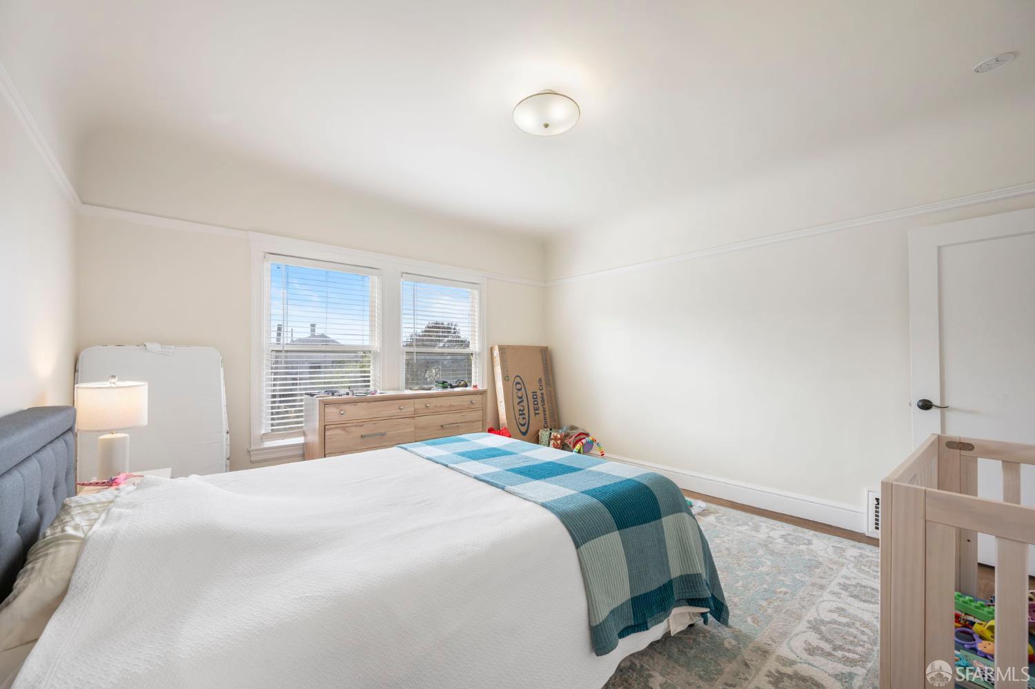 1523-1525 10th Avenue