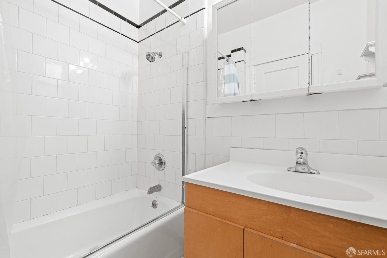 1523-1525 10th Avenue