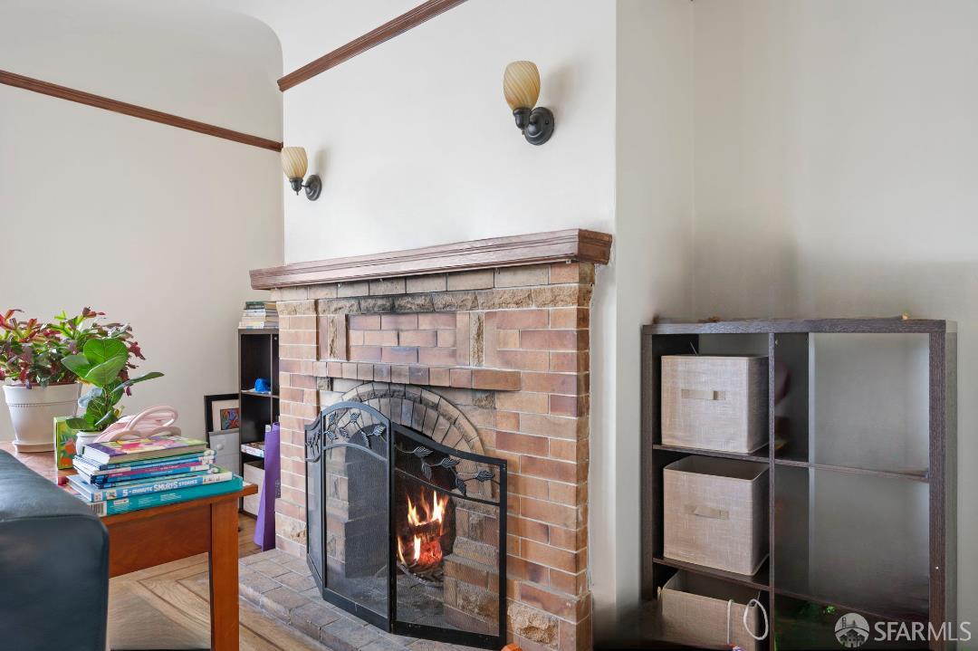 1523-1525 10th Avenue