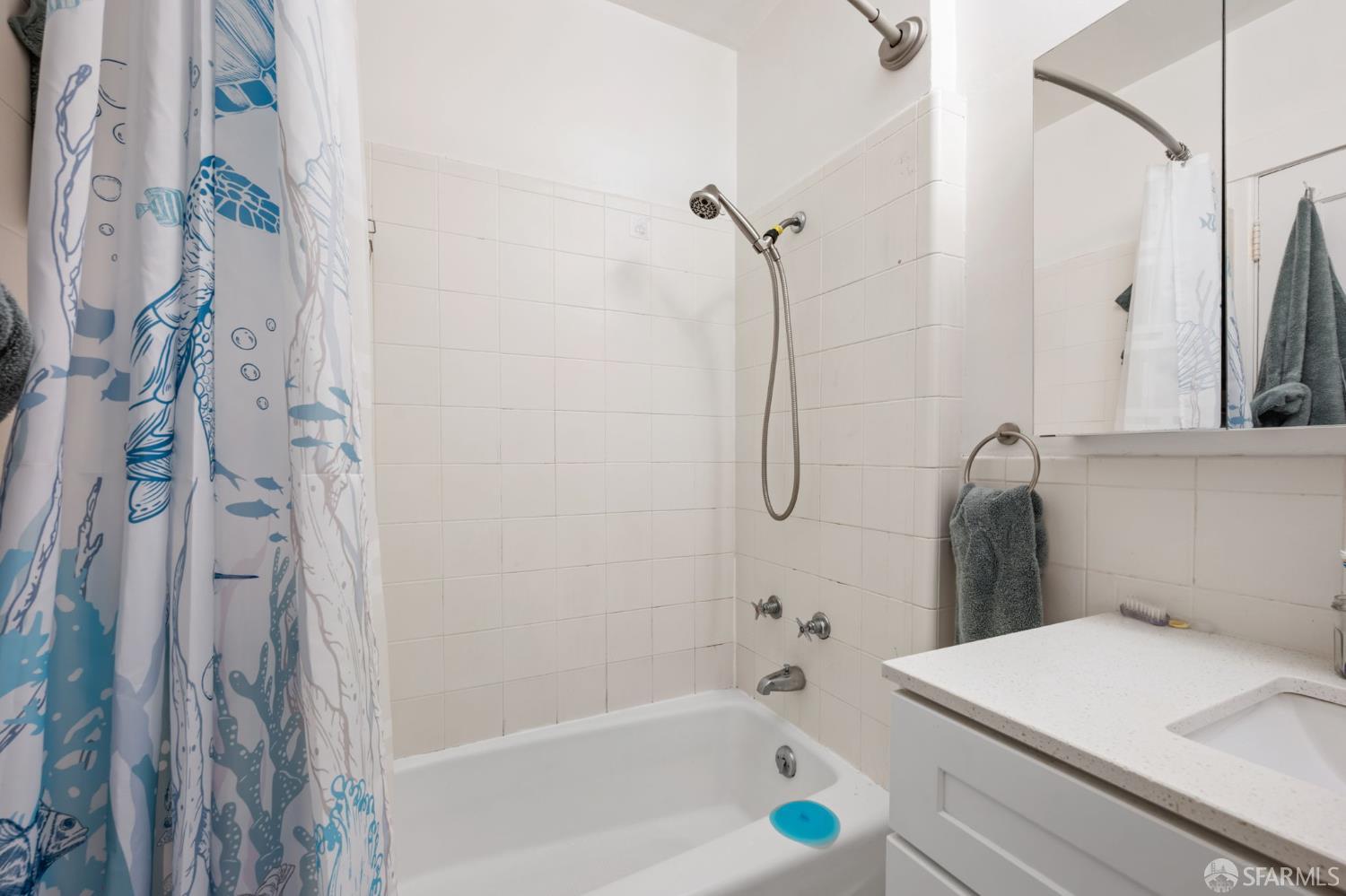 1523-1525 10th Avenue