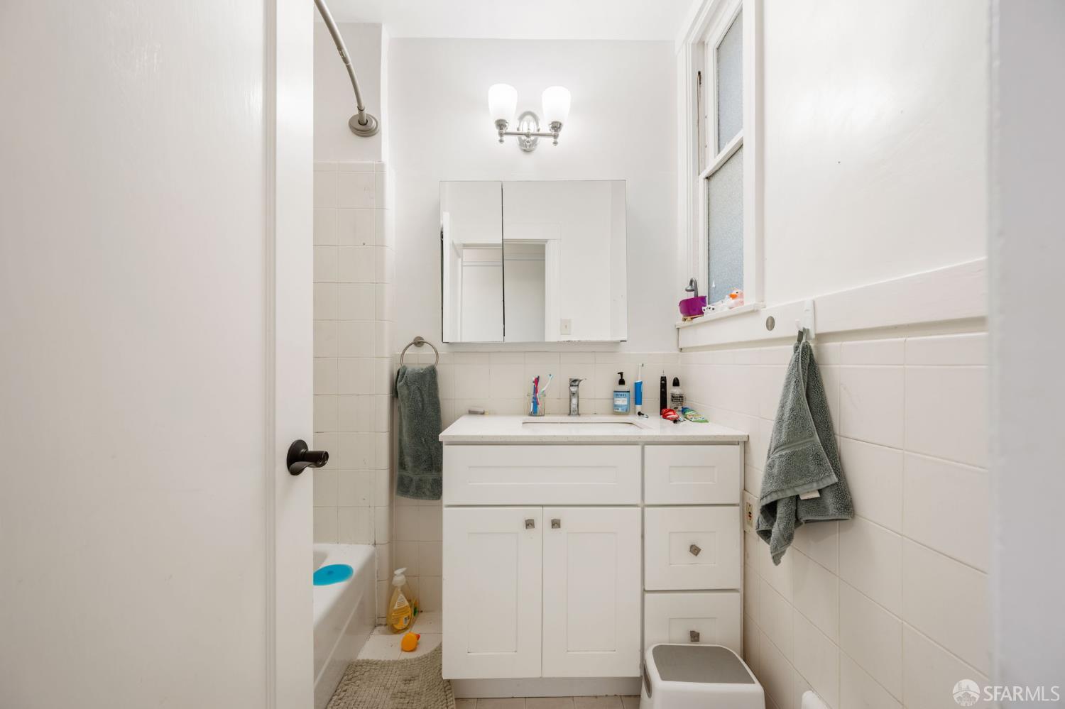 1523-1525 10th Avenue