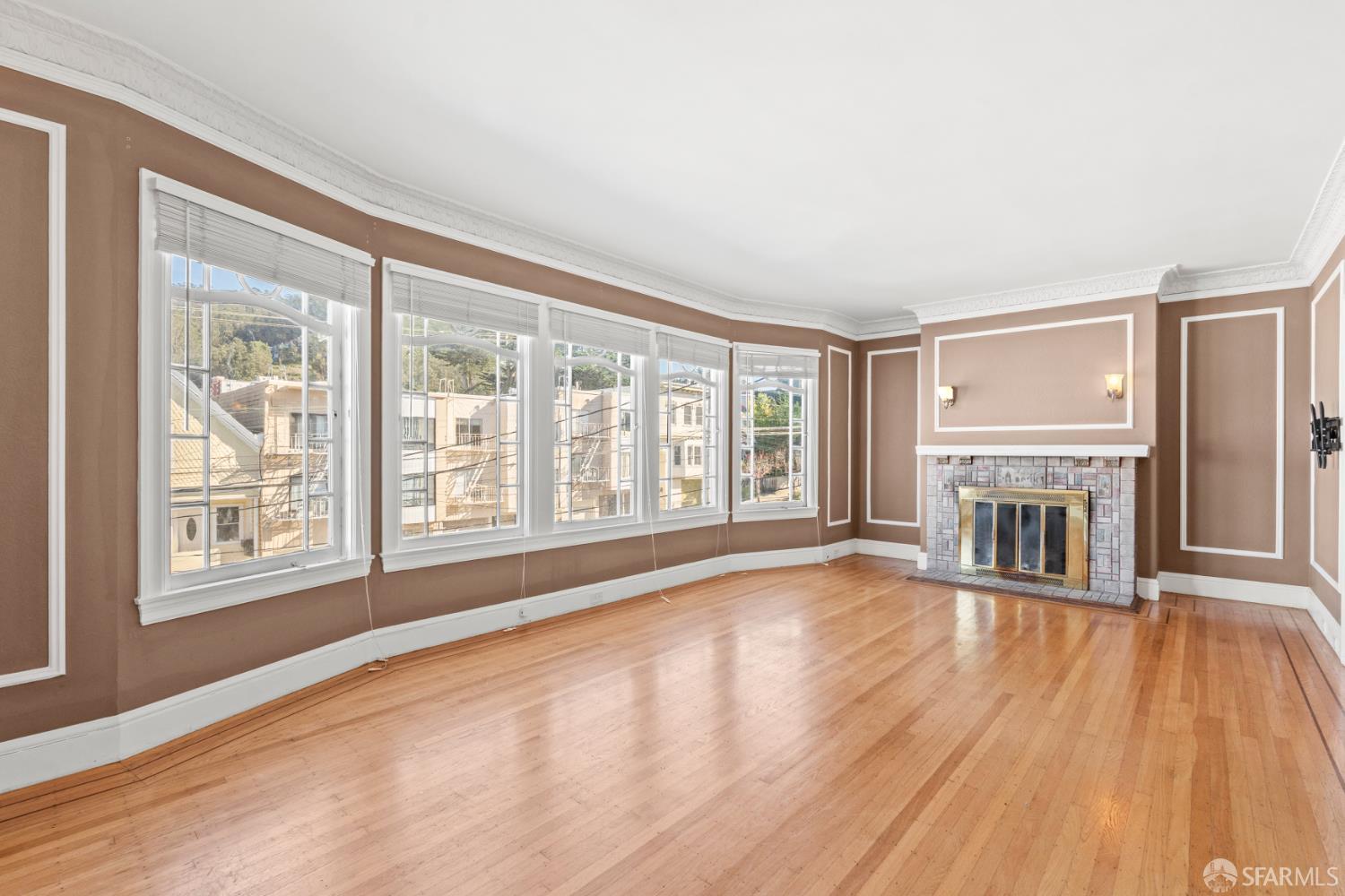 1523-1525 10th Avenue