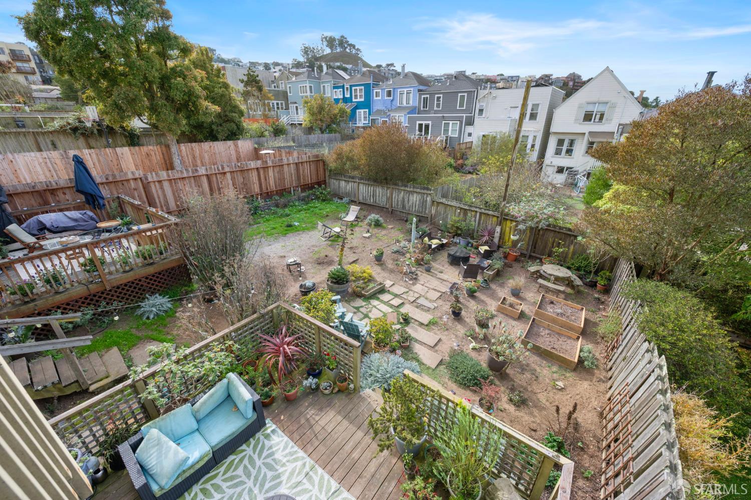 1523-1525 10th Avenue