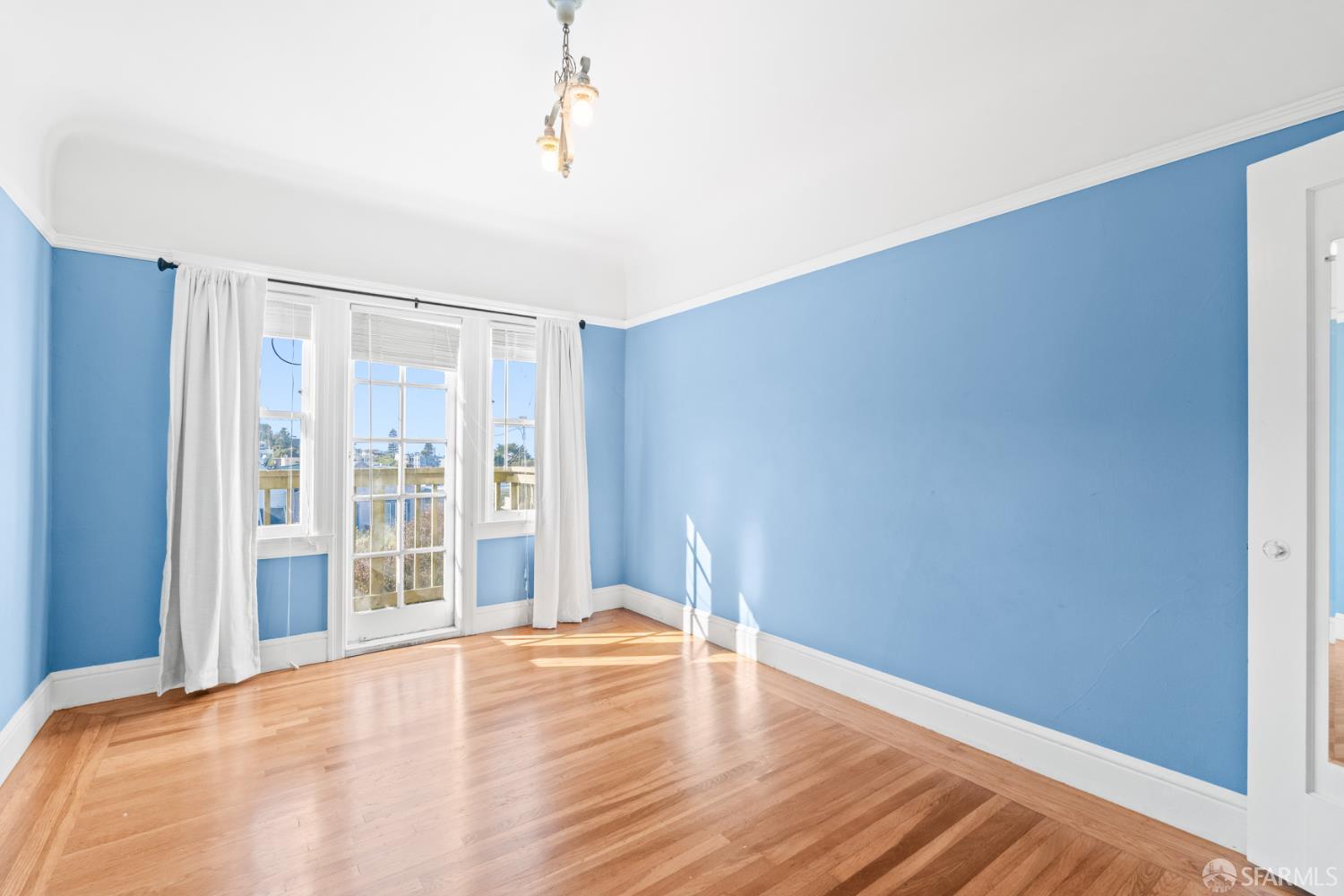 1523-1525 10th Avenue