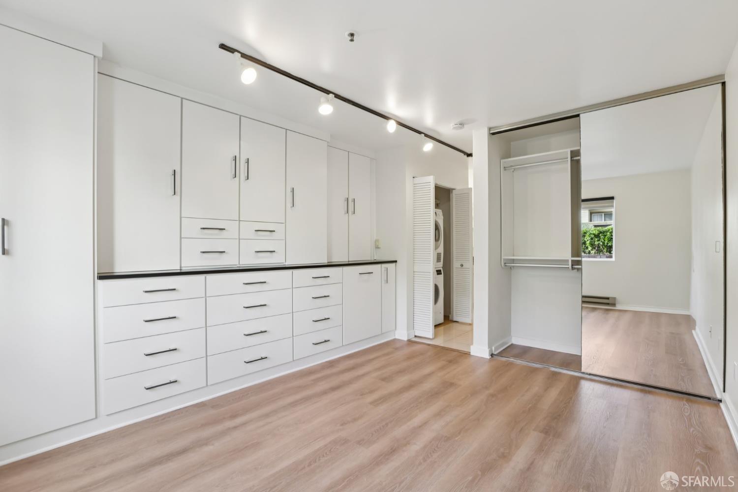 6400 Christie Avenue # 4122