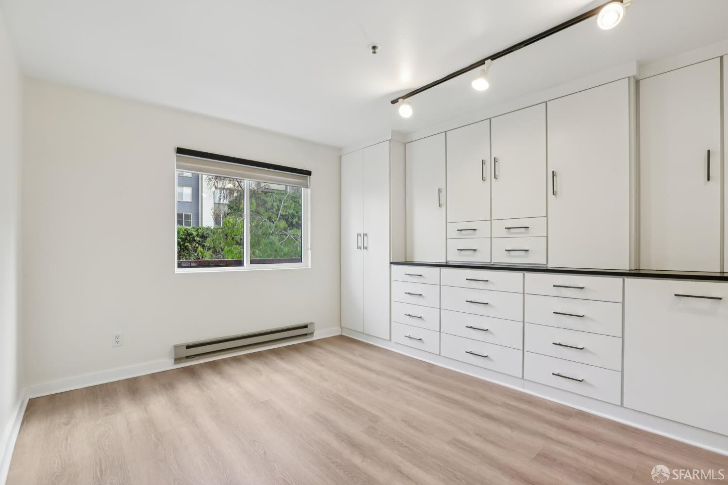 6400 Christie Avenue # 4122