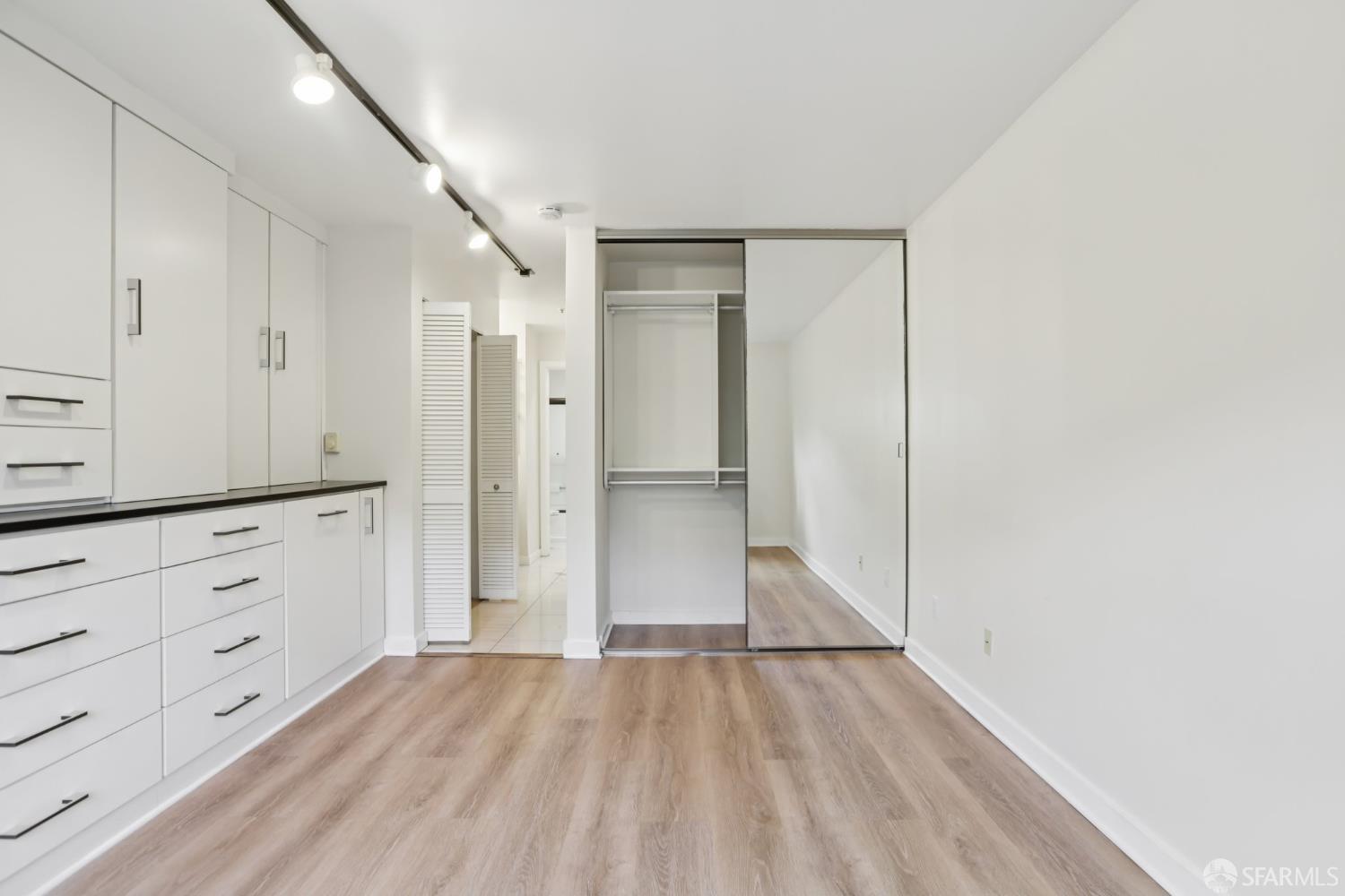 6400 Christie Avenue # 4122