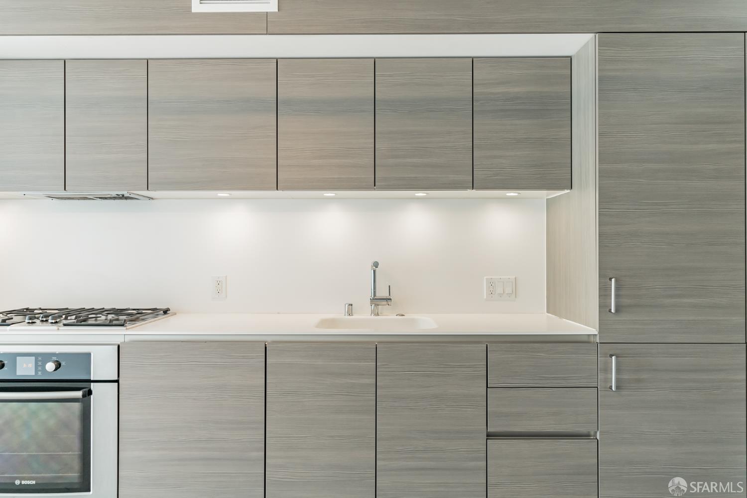 8 Octavia Street # 505