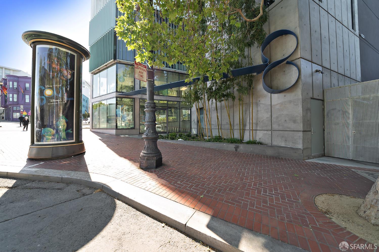 8 Octavia Street # 505