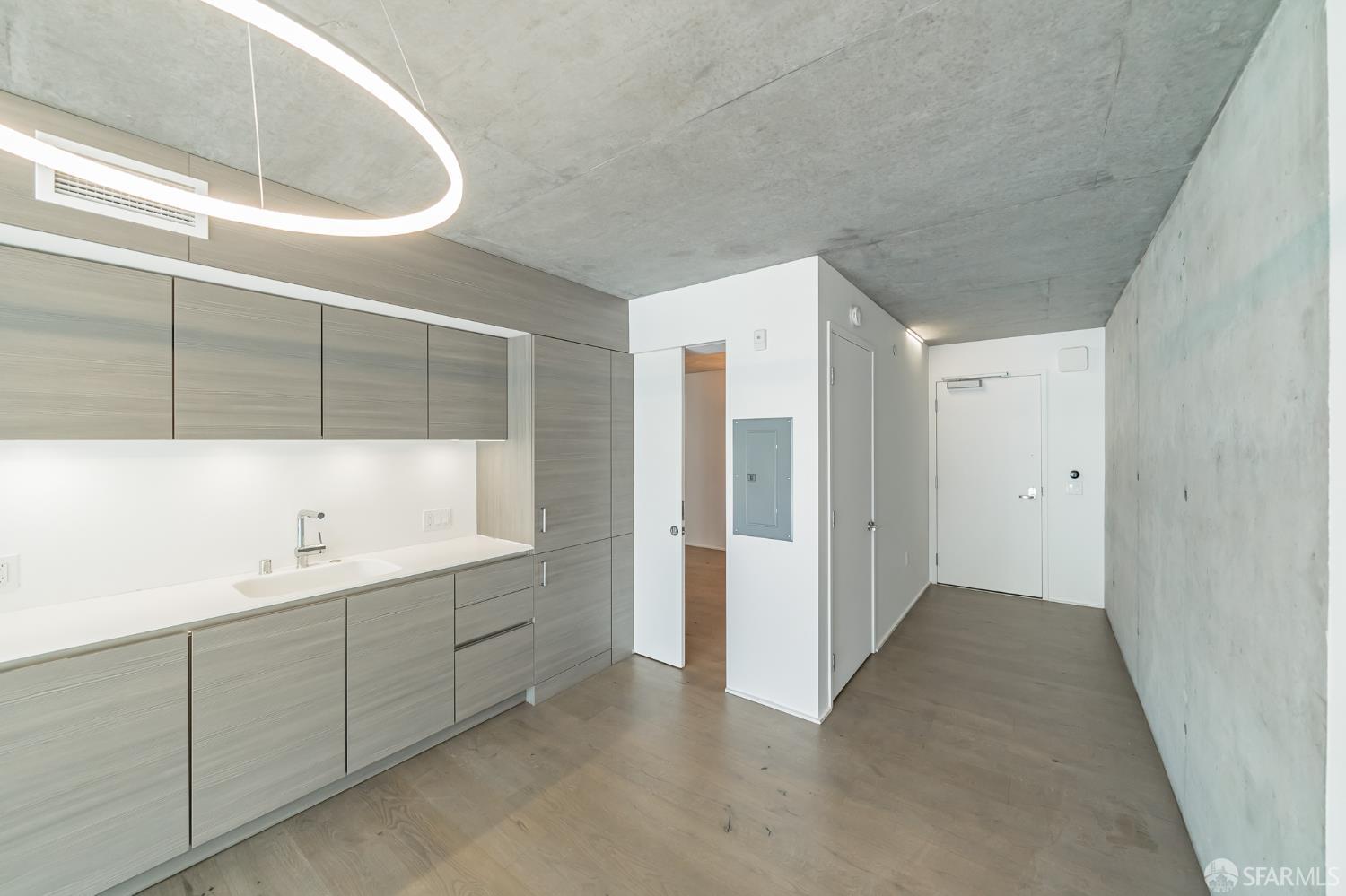 8 Octavia Street # 505