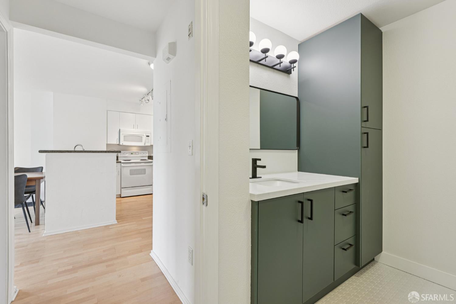 8300 Oceanview Terrace # 203